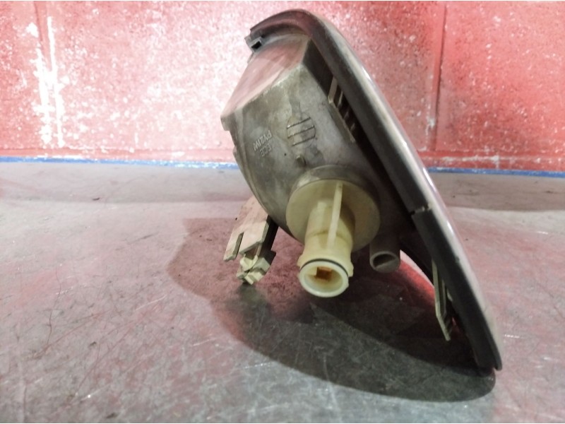 Recambio de piloto delantero izquierdo para audi 100 (431/433/435) 1.6 básico berlina referencia OEM IAM    Recambio de piloto delantero izquierdo para audi 100 (431/433/435) 1.6 básico berlina referencia OEM IAM