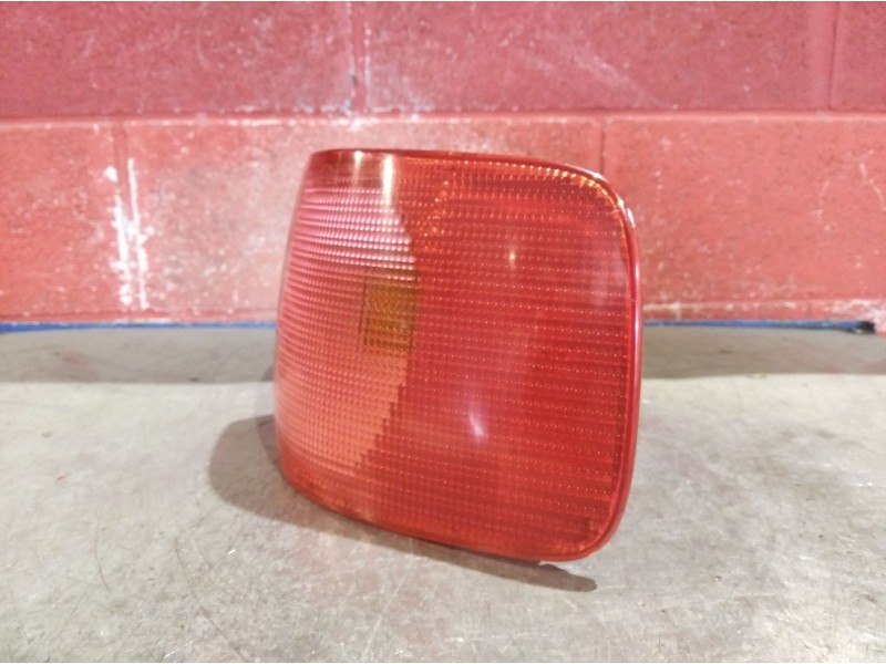 Recambio de piloto trasero derecho para audi 100 (431/433/435) 1.6 básico berlina referencia OEM IAM    Recambio de piloto trasero derecho para audi 100 (431/433/435) 1.6 básico berlina referencia OEM IAM