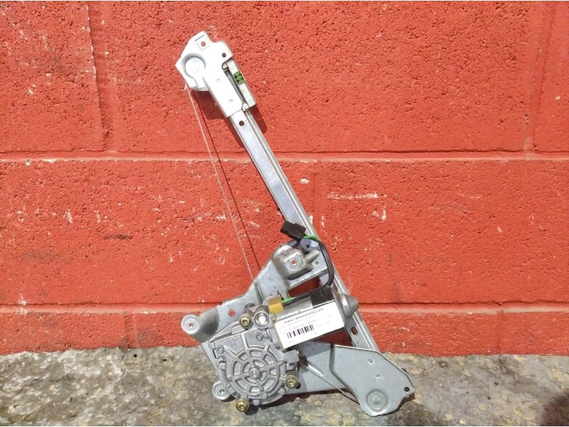 Recambio de elevalunas trasero derecho para audi 100 berlina (c4) básico | 0.90 - ... referencia OEM IAM    Recambio de elevalunas trasero derecho para audi 100 berlina (c4) básico | 0.90 - ... referencia OEM IAM