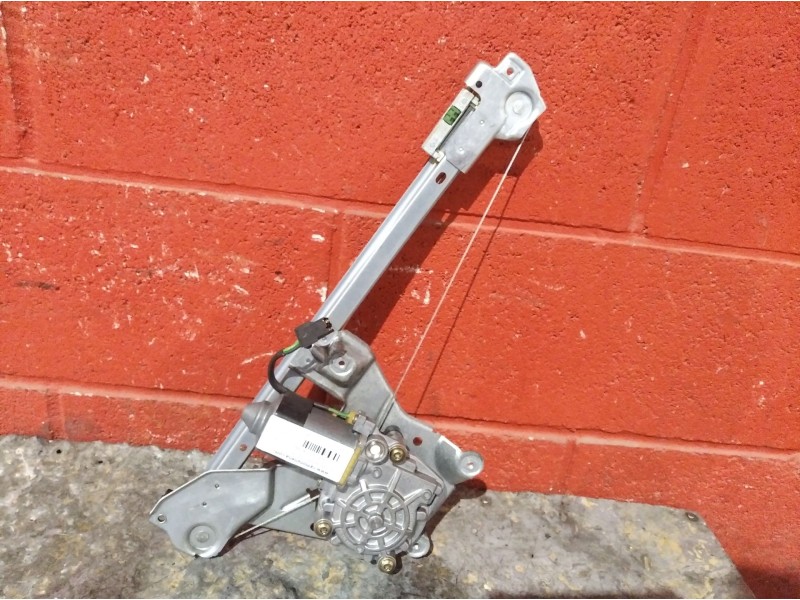 Recambio de elevalunas trasero izquierdo para audi 100 berlina (c4) básico | 0.90 - ... referencia OEM IAM    Recambio de elevalunas trasero izquierdo para audi 100 berlina (c4) básico | 0.90 - ... referencia OEM IAM