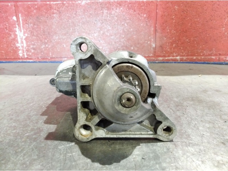 Recambio de motor arranque para peugeot 205 referencia OEM IAM 0001110017 1005821131  Recambio de motor arranque para peugeot 205 referencia OEM IAM 0001110017 1005821131