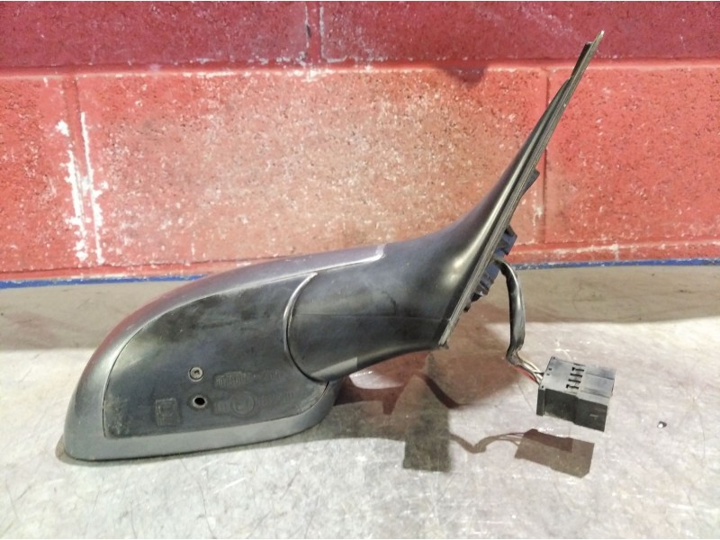 Recambio de retrovisor derecho para audi a4 berlina (b5) 2.6 referencia OEM IAM ELECTRIC   Recambio de retrovisor derecho para audi a4 berlina (b5) 2.6 referencia OEM IAM ELECTRIC