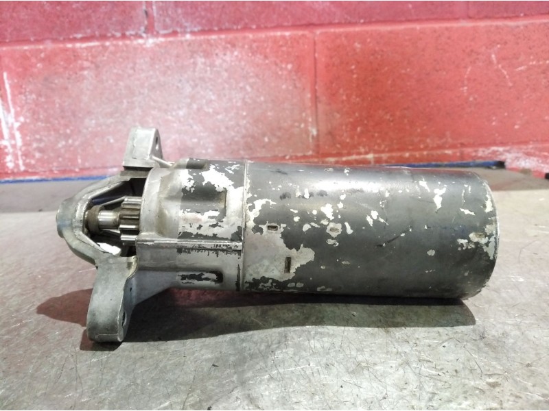 Recambio de motor arranque para peugeot 205 referencia OEM IAM 0001110017 1005821131  Recambio de motor arranque para peugeot 205 referencia OEM IAM 0001110017 1005821131