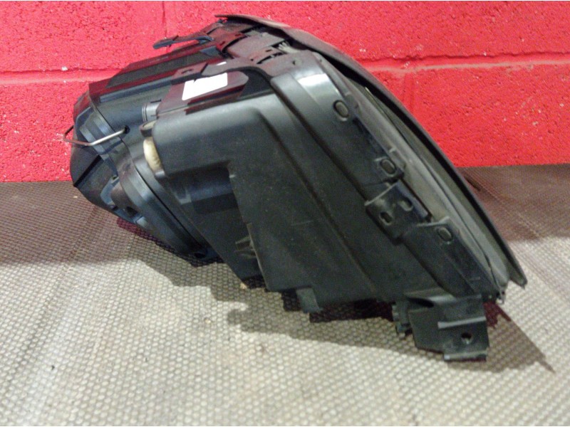 Recambio de faro izquierdo para audi 100 berlina (c4) básico | 0.90 - ... referencia OEM IAM    Recambio de faro izquierdo para audi 100 berlina (c4) básico | 0.90 - ... referencia OEM IAM