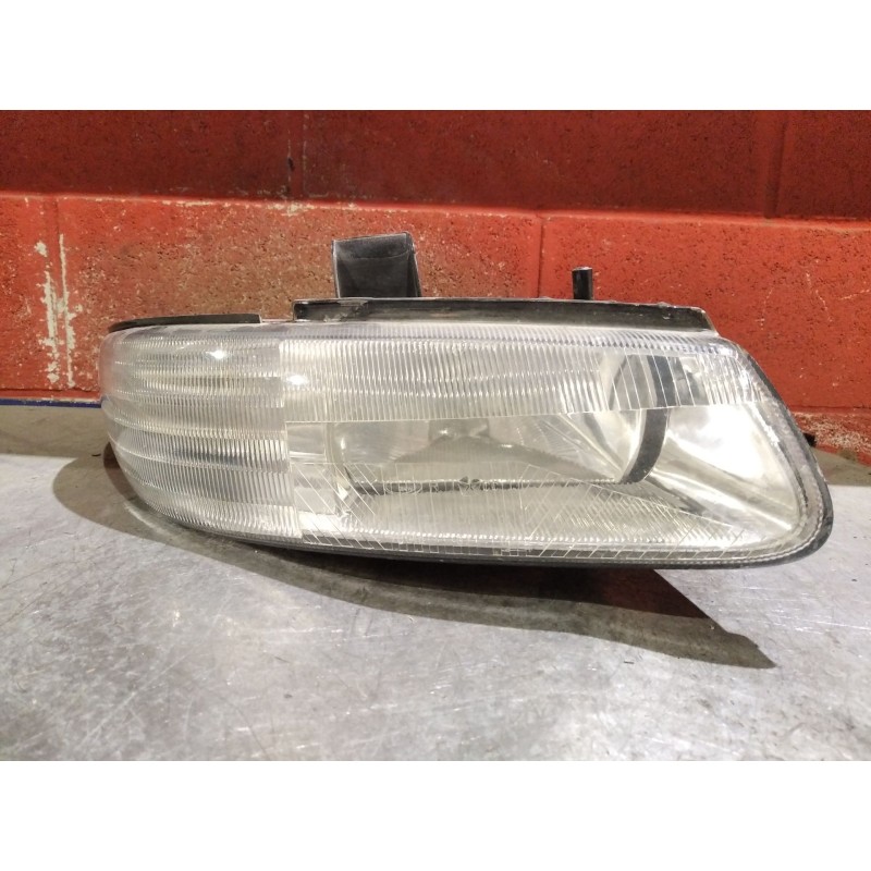 Recambio de faro derecho para chrysler voyager (es) 2.5 td | 10.94 - ... 2.5 td | 10.94 - ... referencia OEM IAM   