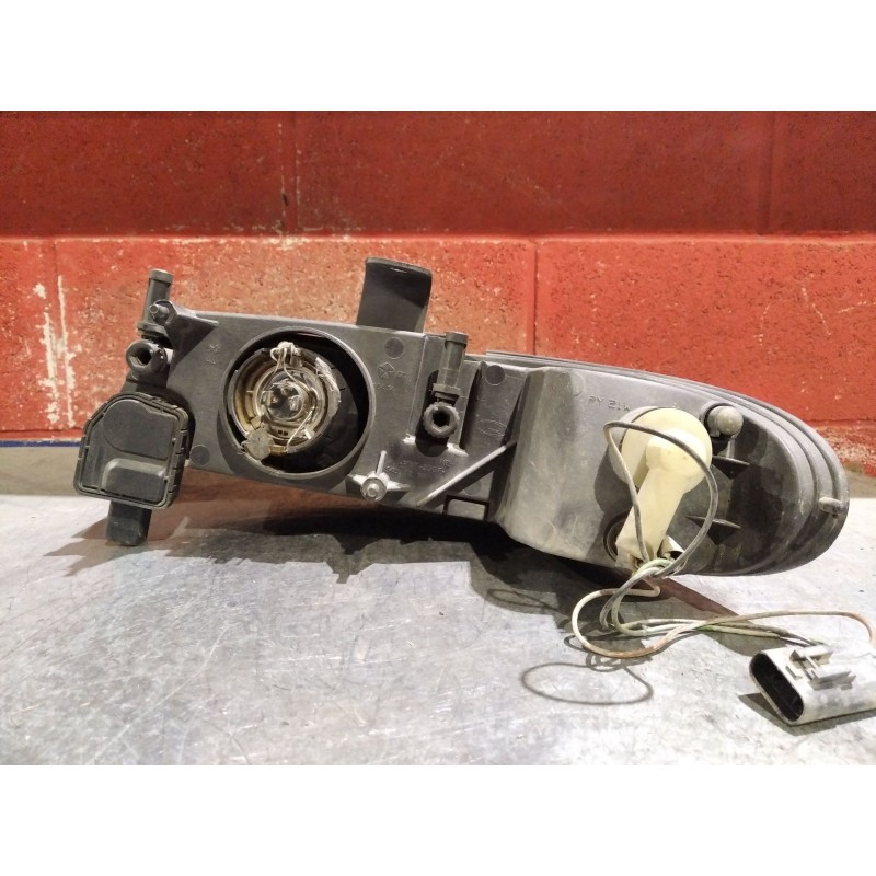 Recambio de faro derecho para chrysler voyager (es) 2.5 td | 10.94 - ... 2.5 td | 10.94 - ... referencia OEM IAM   