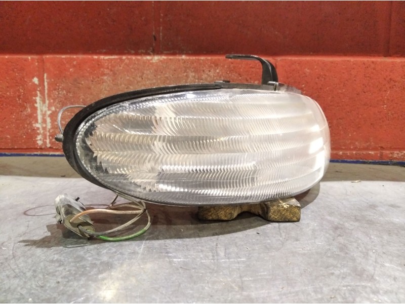 Recambio de faro derecho para chrysler voyager (es) 2.5 td | 10.94 - ... 2.5 td | 10.94 - ... referencia OEM IAM   