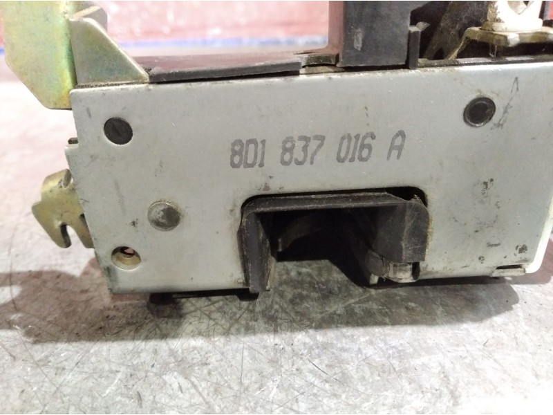 Recambio de cerradura puerta delantera derecha para audi a4 berlina (b5) 2.6 referencia OEM IAM    Recambio de cerradura puerta delantera derecha para audi a4 berlina (b5) 2.6 referencia OEM IAM