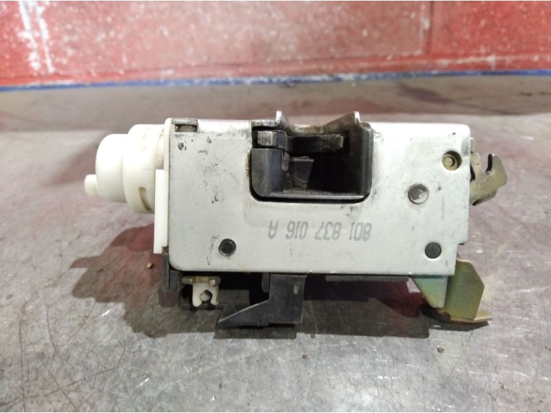 Recambio de cerradura puerta delantera derecha para audi a4 berlina (b5) 2.6 referencia OEM IAM    Recambio de cerradura puerta delantera derecha para audi a4 berlina (b5) 2.6 referencia OEM IAM