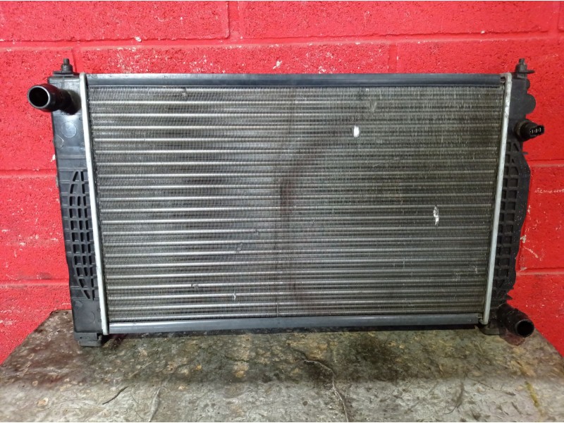 Recambio de radiador agua para audi a4 berlina (b5) 2.6 referencia OEM IAM    Recambio de radiador agua para audi a4 berlina (b5) 2.6 referencia OEM IAM