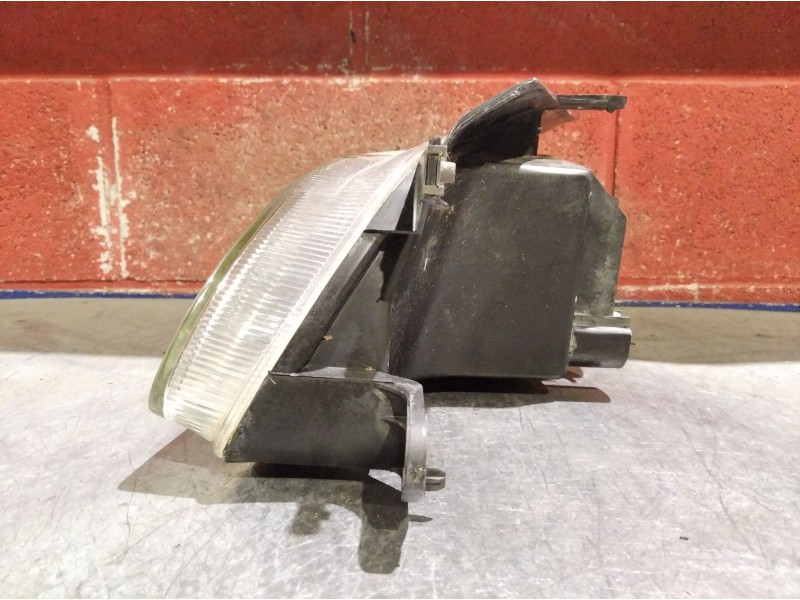 Recambio de faro derecho para citroen berlingo 2.0 hdi sx familiar referencia OEM IAM   
