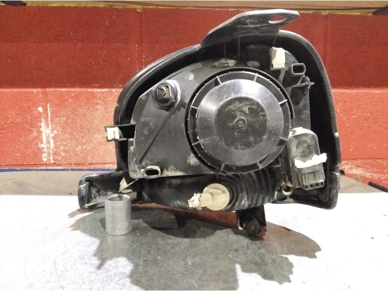 Recambio de faro derecho para renault kango referencia OEM IAM   