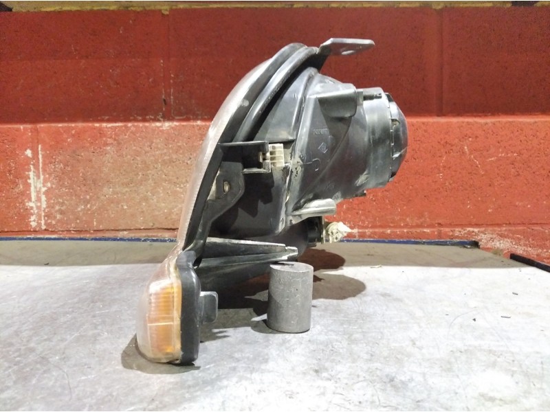 Recambio de faro derecho para renault kango referencia OEM IAM   
