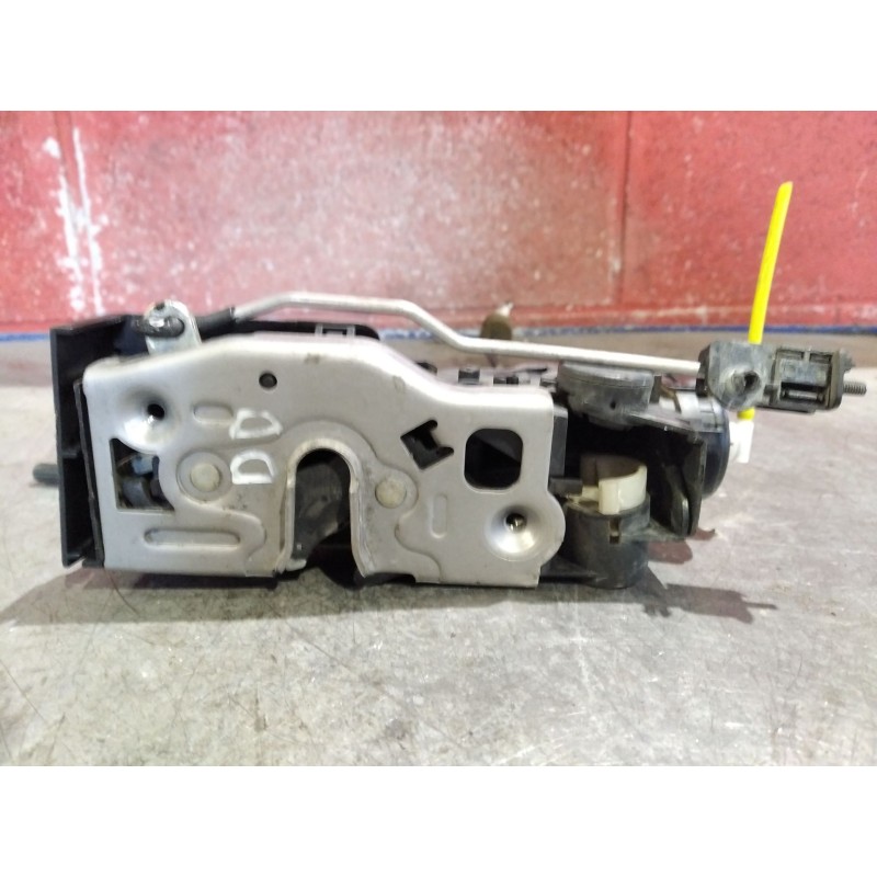 Recambio de cerradura puerta delantera derecha para mercedes clase a (bm 168) 1.7 170 cdi (168.009) referencia OEM IAM   