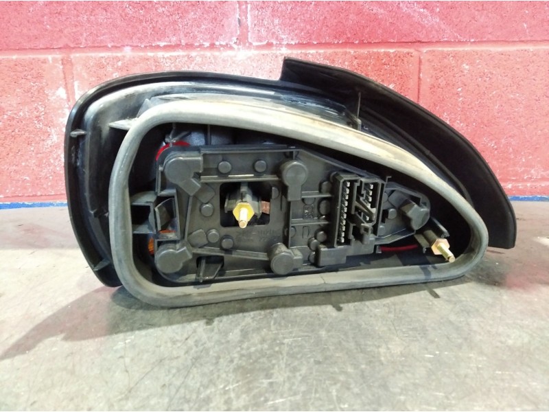Recambio de piloto trasero derecho para peugeot 306 berlina 3/4/5 puertas (s2) 1.9 diesel | 0.97 - ... 1.9 diesel | 0.97 - ... r