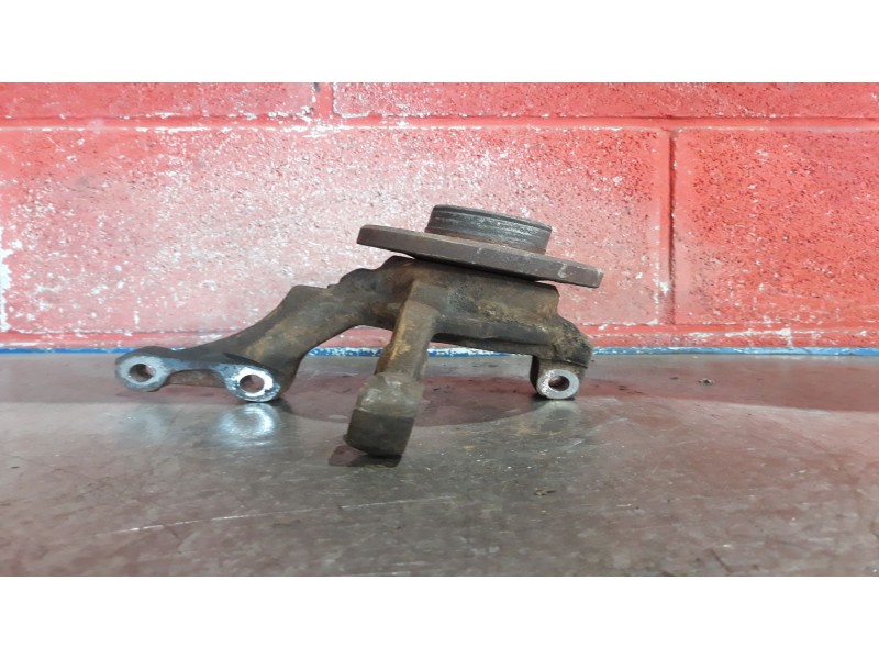 Recambio de mangueta delantera derecha para renault 19 (b/c/l53)  | 0.92 - 0.96  | 0.92 - 0.96 referencia OEM IAM   