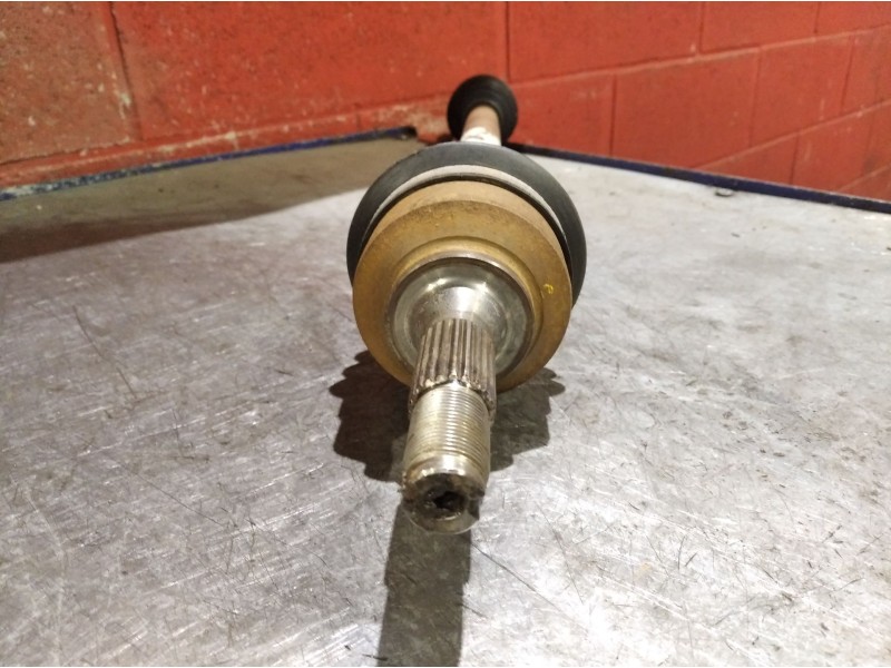 Recambio de transmision delantera derecha para citroen c3 1.4 satisfaction referencia OEM IAM    Recambio de transmision delantera derecha para citroen c3 1.4 satisfaction referencia OEM IAM