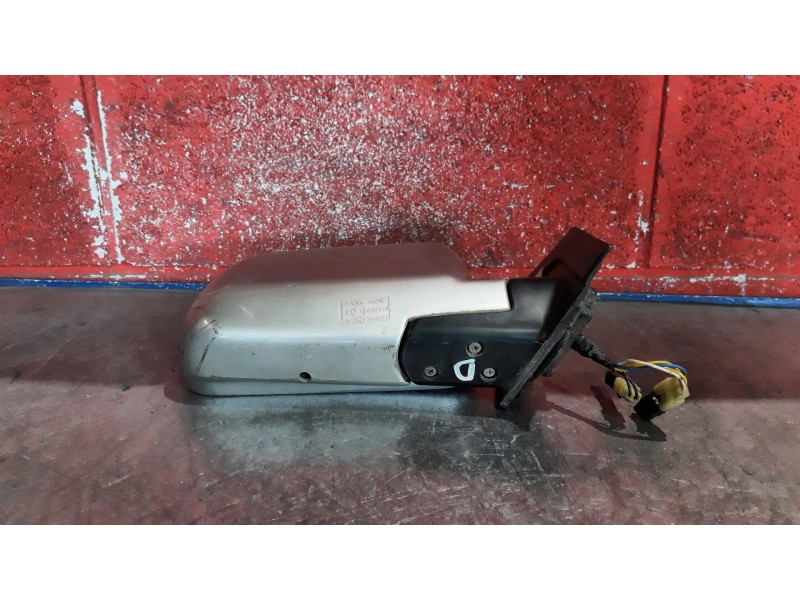 Recambio de retrovisor derecho para mitsubishi santamo (hyundai) santamo confort | 11.98 - 12.01 santamo confort | 11.98 - 12.01