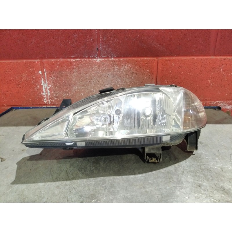 Recambio de faro izquierdo para renault megane i fase 2 classic (la..) 1.9 dti rt | 03.99 - ... 1.9 dti rt | 03.99 - ... referen