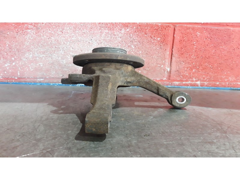 Recambio de mangueta delantera derecha para renault 19 (b/c/l53)  | 0.92 - 0.96  | 0.92 - 0.96 referencia OEM IAM   