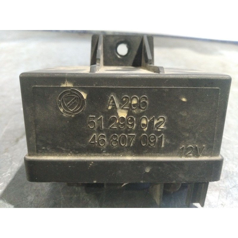 Recambio de caja precalentamiento para nissan almera tino (v10m) básico | 0.00 - ... básico | 0.00 - ... referencia OEM IAM 4680