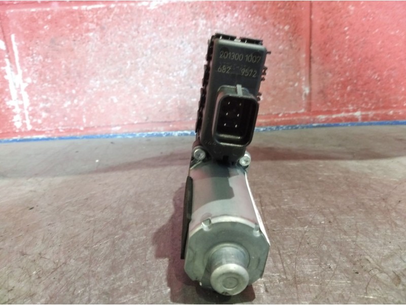 Recambio de motor elevalunas delantero derecho para opel astra h caravan  | 0.04 - 0.07  | 0.04 - 0.07 referencia OEM IAM   