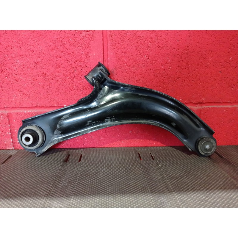 Recambio de brazo suspension inferior delantero izquierdo para renault clio iii  | 0.05 - ...  | 0.05 - ... referencia OEM IAM  