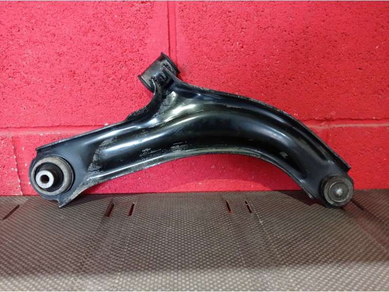 Recambio de brazo suspension inferior delantero izquierdo para renault clio iii  | 0.05 - ...  | 0.05 - ... referencia OEM IAM  