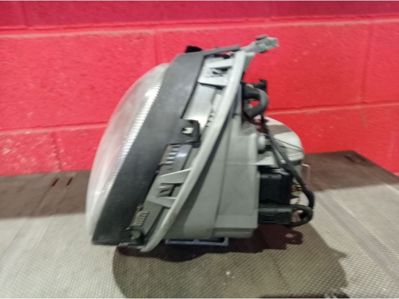 Recambio de faro izquierdo para mercedes clase e (w210) berlina diesel 3.0 turbodiesel cat referencia OEM IAM    Recambio de faro izquierdo para mercedes clase e (w210) berlina diesel 3.0 turbodiesel cat referencia OEM IAM