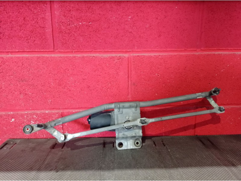 Recambio de motor limpia delantero para renault clio 1.2 referencia OEM IAM   