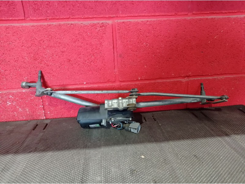 Recambio de motor limpia delantero para renault clio 1.2 referencia OEM IAM   