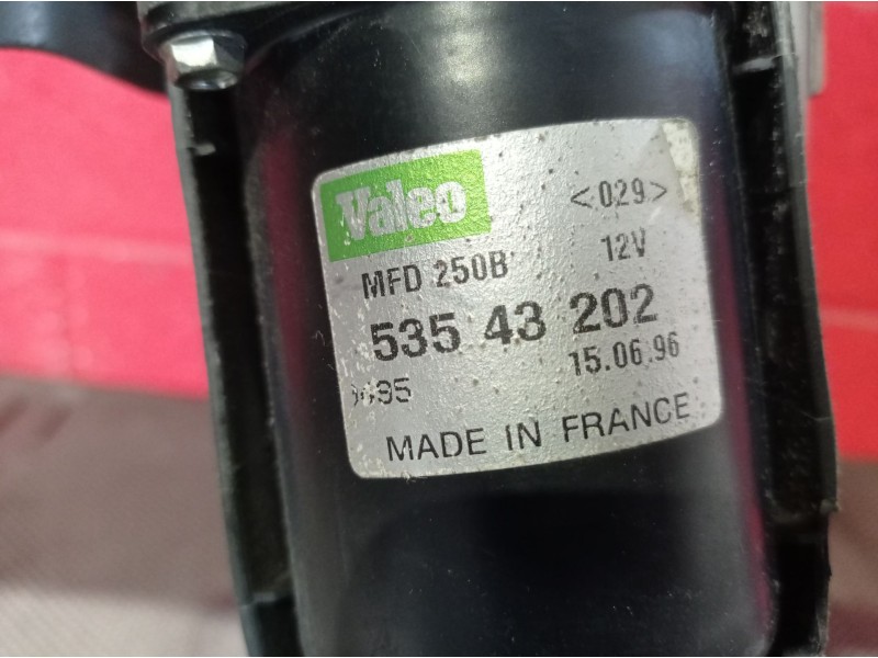 Recambio de motor limpia delantero para renault clio 1.2 referencia OEM IAM   