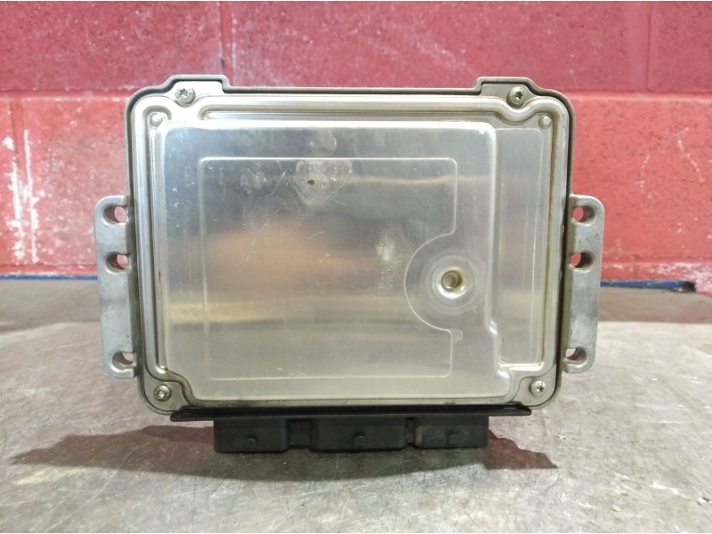 Recambio de centralita motor uce para renault megane ii berlina 5p 1.9 dci diesel | 0.00 - ... 1.9 dci diesel | 0.00 - ... refer