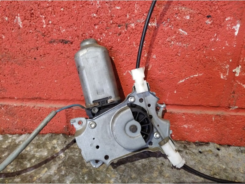 Recambio de elevalunas trasero izquierdo para nissan primera berlina (p11) 2.0 turbodiesel cat | 0.96 - ... 2.0 turbodiesel cat 