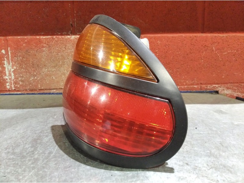 Recambio de piloto trasero derecho para renault laguna (b56) 1.6 | 0.98 - ... 1.6 | 0.98 - ... referencia OEM IAM   
