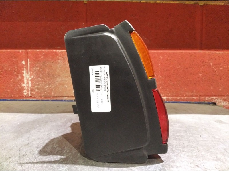 Recambio de piloto trasero derecho para renault laguna (b56) 1.6 | 0.98 - ... 1.6 | 0.98 - ... referencia OEM IAM   