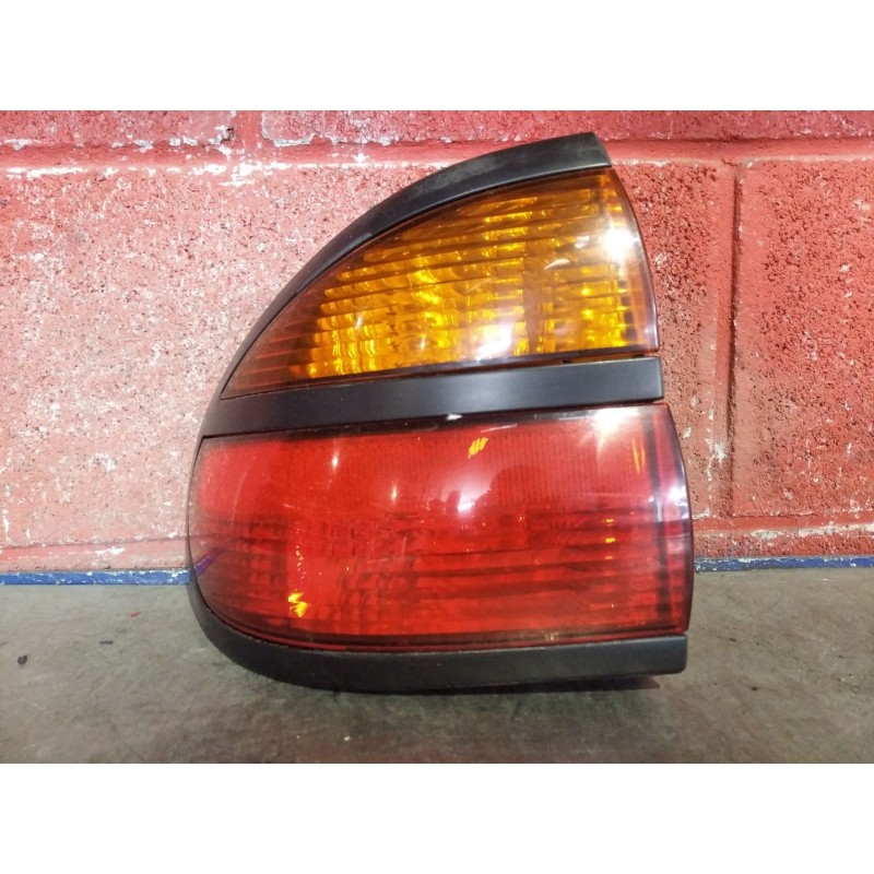 Recambio de piloto trasero izquierdo para renault laguna (b56) 1.6 | 0.98 - ... 1.6 | 0.98 - ... referencia OEM IAM   