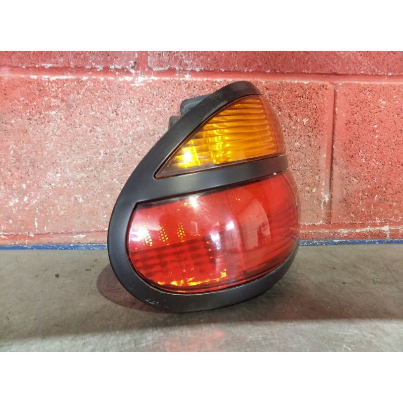Recambio de piloto trasero izquierdo para renault laguna (b56) 1.6 | 0.98 - ... 1.6 | 0.98 - ... referencia OEM IAM   