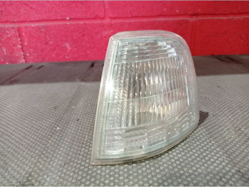 Recambio de piloto delantero izquierdo para peugeot 405 berlina referencia OEM IAM    Recambio de piloto delantero izquierdo para peugeot 405 berlina referencia OEM IAM