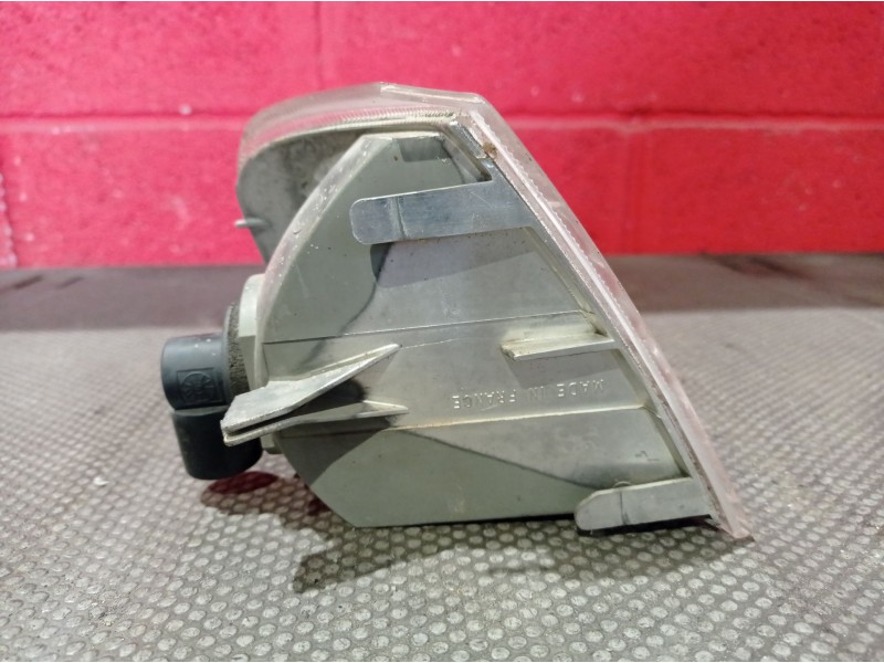 Recambio de piloto delantero izquierdo para peugeot 405 berlina referencia OEM IAM    Recambio de piloto delantero izquierdo para peugeot 405 berlina referencia OEM IAM