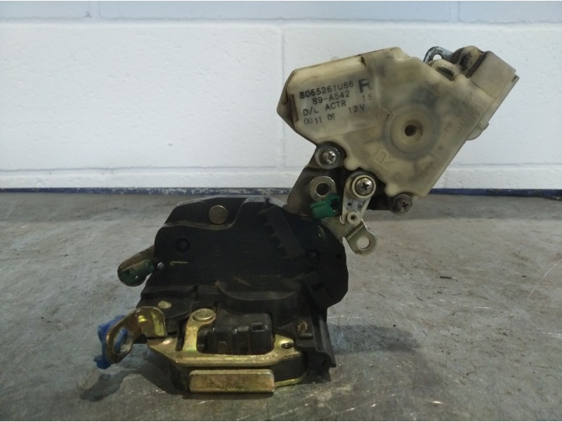 Recambio de cerradura puerta delantera derecha para nissan almera tino (v10m) básico | 0.00 - ... básico | 0.00 - ... referencia
