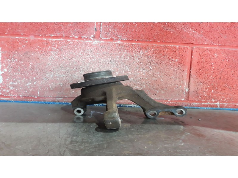 Recambio de mangueta delantera izquierda para renault 19 (b/c/l53)  | 0.92 - 0.96  | 0.92 - 0.96 referencia OEM IAM   