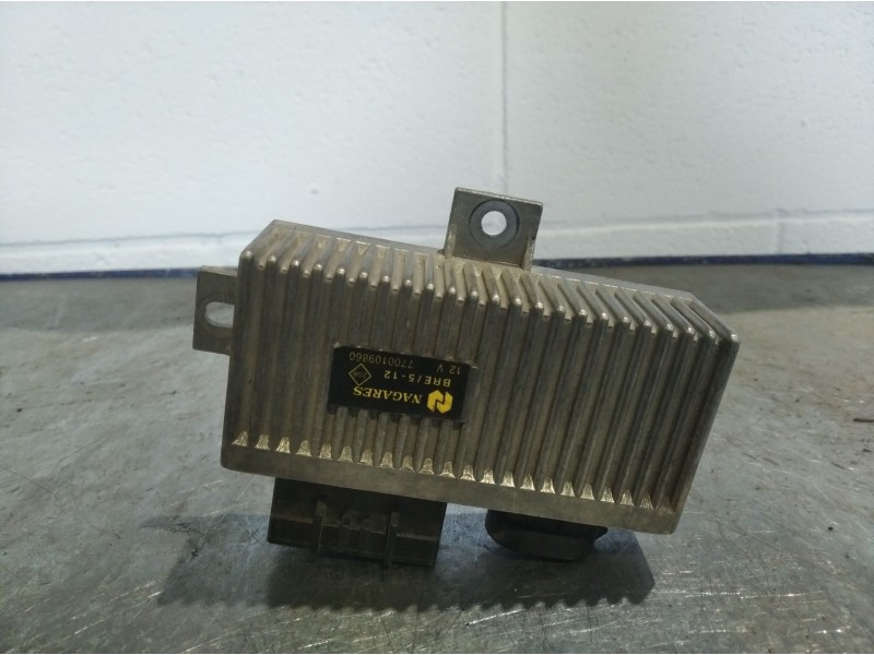 Recambio de caja precalentamiento para renault kangoo (f/kc0) referencia OEM IAM 7700109860  