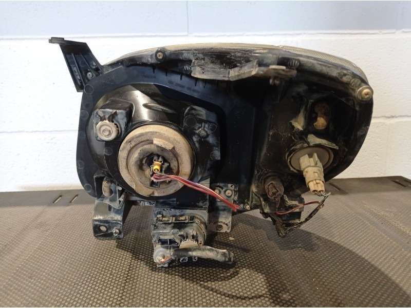 Recambio de faro derecho para mazda bt-50 (un)  | 0.06 - ...  | 0.06 - ... referencia OEM IAM    Recambio de faro derecho para mazda bt-50 (un)  | 0.06 - ...  | 0.06 - ... referencia OEM IAM