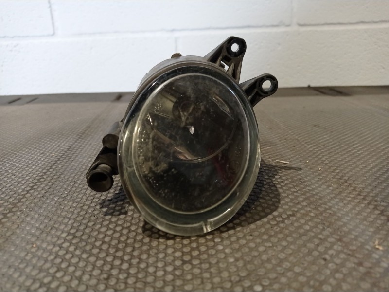 Recambio de faro antiniebla derecho para audi a4 berlina (8e) 1.8 20v turbo referencia OEM IAM 8E0941700B   Recambio de faro antiniebla derecho para audi a4 berlina (8e) 1.8 20v turbo referencia OEM IAM 8E0941700B