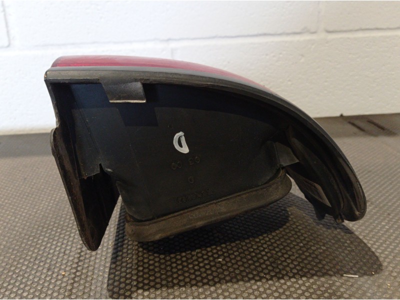 Recambio de piloto trasero derecho para renault laguna (b56) referencia OEM IAM   