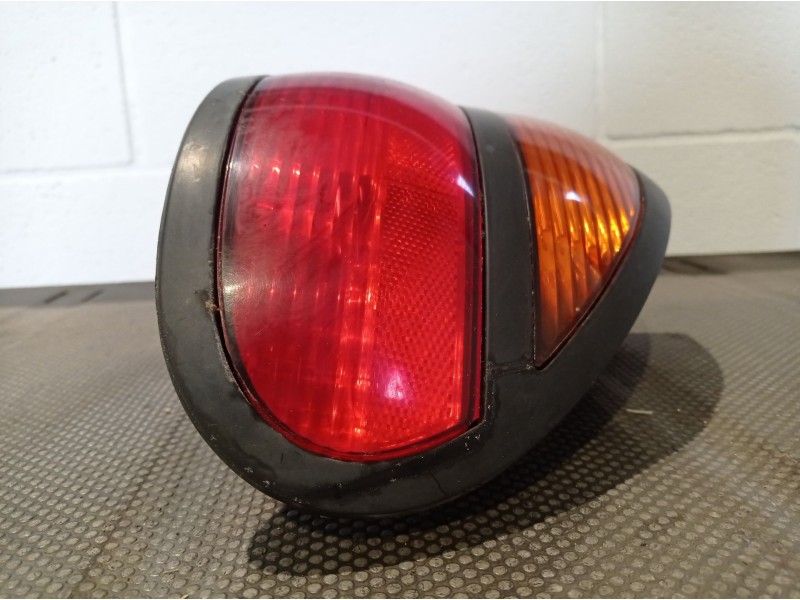 Recambio de piloto trasero derecho para renault laguna (b56) referencia OEM IAM   