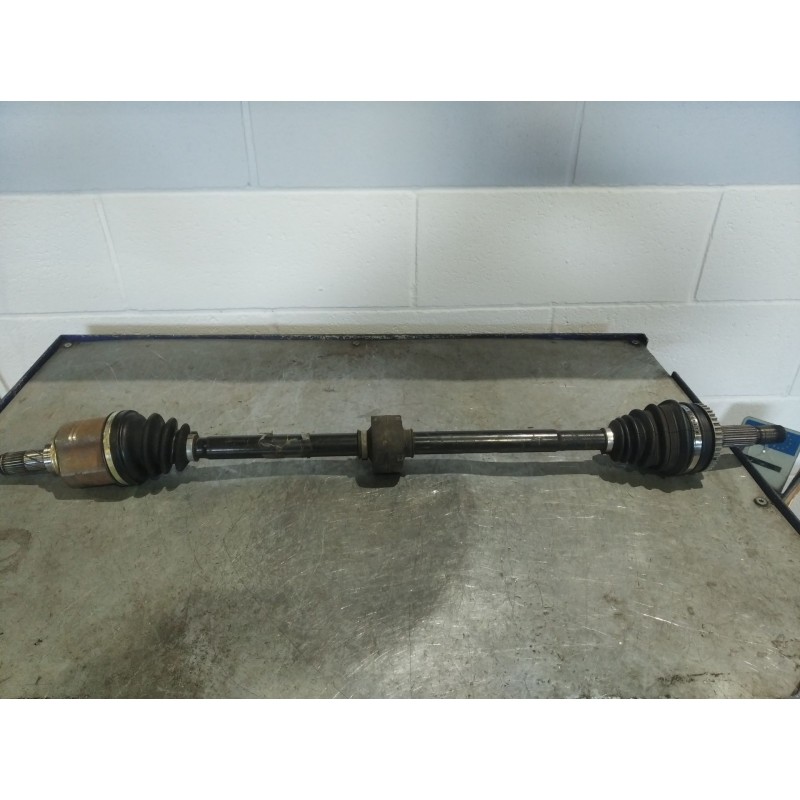 Recambio de transmision delantera derecha para nissan almera tino (v10m) básico | 0.00 - ... básico | 0.00 - ... referencia OEM 
