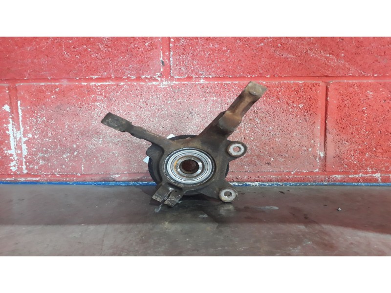 Recambio de mangueta delantera izquierda para renault 19 (b/c/l53)  | 0.92 - 0.96  | 0.92 - 0.96 referencia OEM IAM   