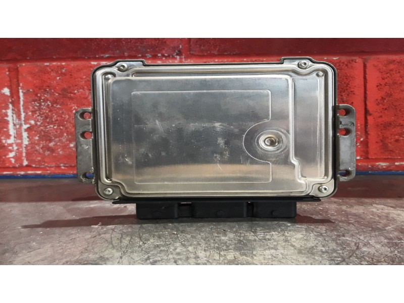 Recambio de centralita motor uce para renault laguna ii (bg0) authentique | 0.01 - ... authentique | 0.01 - ... referencia OEM I